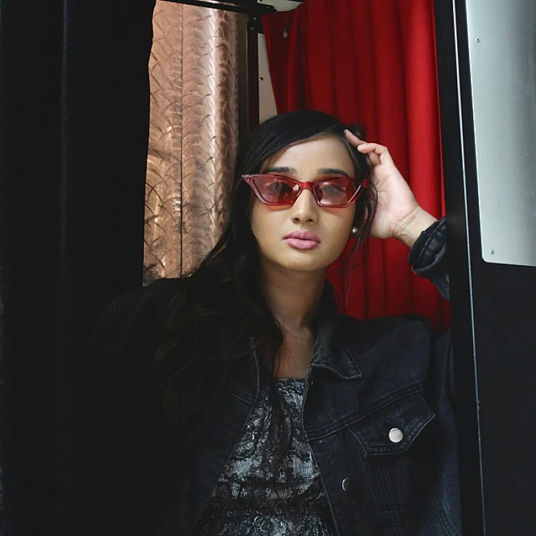 Les lunettes de soleil pour petites filles : style et protection