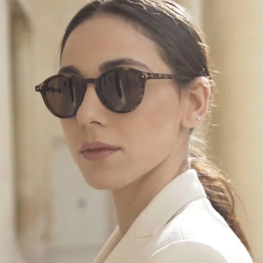 Lunettes de Soleil Polarisées pour Hommes et Femmes : Classiques Rétro Rondes Unisexes - Protection UV400 Cat.3 Tortue Matte + Marron