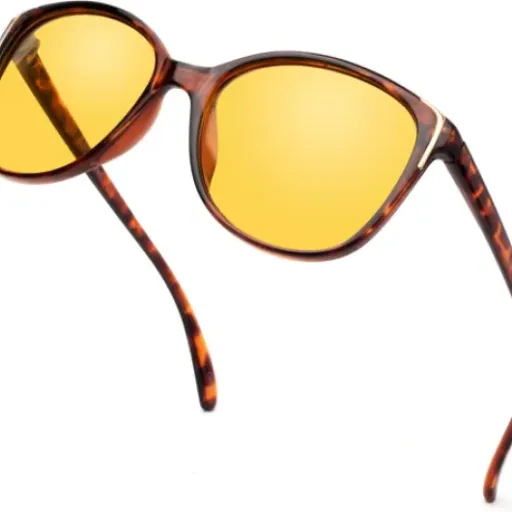 Test Face Shadow Lunettes Jaune : même la nuit, gardez le cap sans éblouissements.