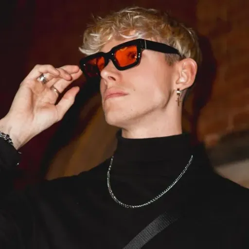 Test Lunettes de soleil SHEEN KELLY : le rétro des années 90 revisité