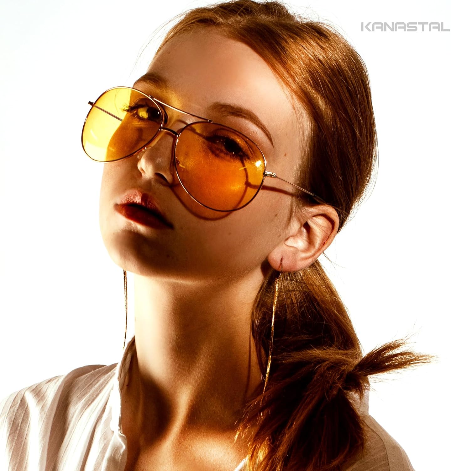 Lunettes de Soleil pour Homme et Femme Polarisées UV400 Lunette de Soleil en Alliage Al-Mg Premium Rétro Jaune Monture Dorée
