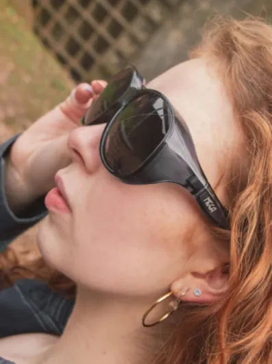ActiveSol Lunettes de soleil à enfiler Mega - Grandes lunettes à enfiler pour porteurs de lunettes - polarisées Noir