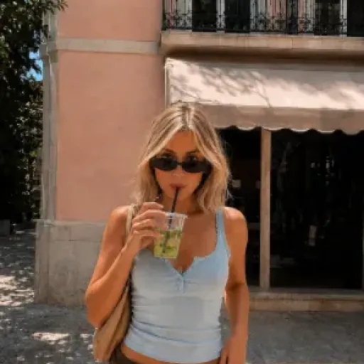 Test Liora Olivia : des petites lunettes 90s simples qui font le job sans chichi
